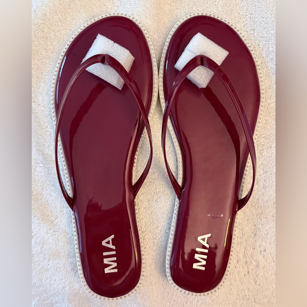 MIA Women's Deep Red Patent Sandals